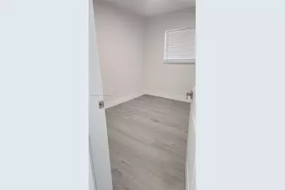 8701 SW 36th St, Miami, FL 33165 - Photo 20