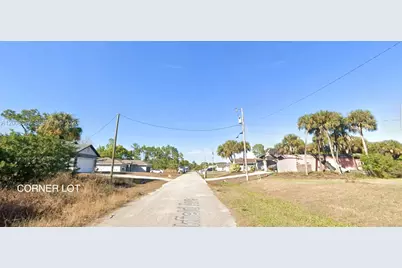 542 Oakfield Ave, Lehigh Acres, FL 33974 - Photo 10