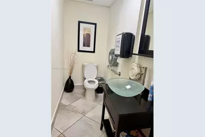 150 Westward Dr #1, Miami Springs, FL 33166 - Photo 8