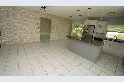 3160 NW 101st Ave, Sunrise, FL 33351 - Photo 8