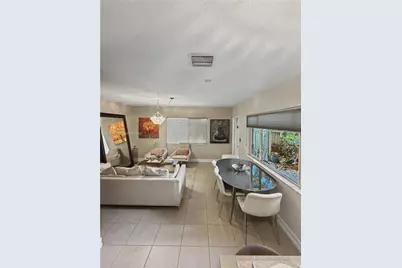 1423 Holly Heights Dr #11, Fort Lauderdale, FL 33304 - Photo 4