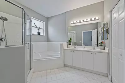 22110 SW 93rd Pl, Cutler Bay, FL 33190 - Photo 12