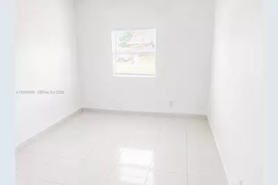 8210 SW 7th St, North Lauderdale, FL 33068 - Photo 12