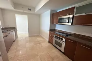 3330 NE 190th St, Aventura, FL 33180 - Photo 10