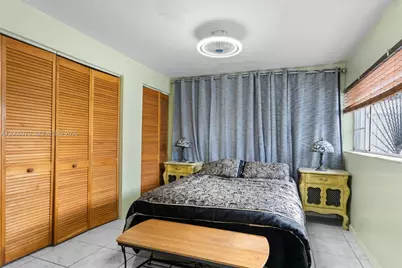 410 East Dr #2, North Miami Beach, FL 33162 - Photo 10