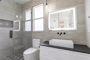 1371 Victoria Isle Dr, Weston, FL 33327 - Photo 34