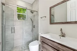 1371 Victoria Isle Dr, Weston, FL 33327 - Photo 26