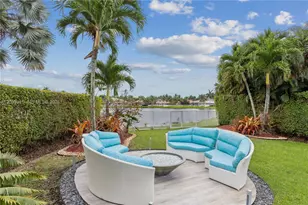 1371 Victoria Isle Dr, Weston, FL 33327 - Photo 6