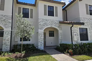 11816 SW 247th Ter, Homestead, FL 33032 - Photo 2