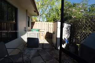 2366 SW 70th Way, Davie, FL 33317 - Photo 14