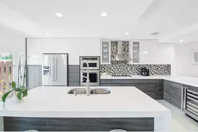 5050 NW 116th Ct, Doral, FL 33178 - Photo 2