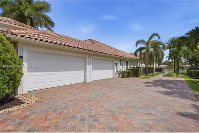 14370 Jockey Cir N, Davie, FL 33330 - Photo 8