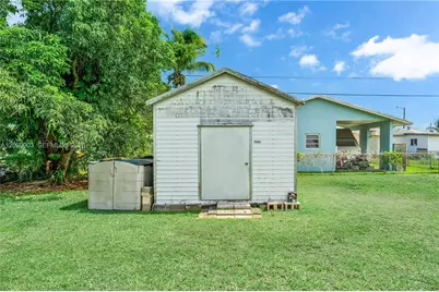 1570 NE 15th St, Homestead, FL 33033 - Photo 26