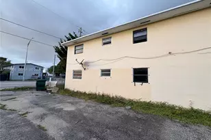 1198 NW 61st St, Miami, FL 33127 - Photo 4