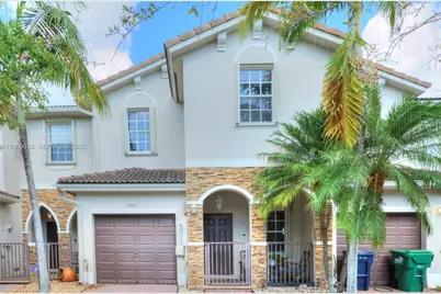 22472 SW 89th Path, Cutler Bay, FL 33190 - Photo 2