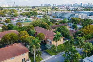 59 SE 3rd Ave, Hallandale Beach, FL 33009 - Photo 4