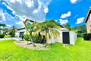 280 SW 167th Ave, Pembroke Pines, FL 33027 - Photo 4