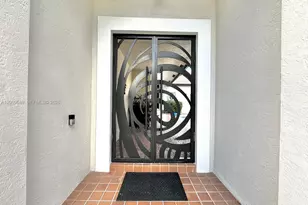 280 SW 167th Ave, Pembroke Pines, FL 33027 - Photo 8