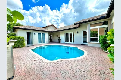 280 SW 167th Ave, Pembroke Pines, FL 33027 - Photo 1