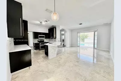 280 SW 167th Ave, Pembroke Pines, FL 33027 - Photo 16