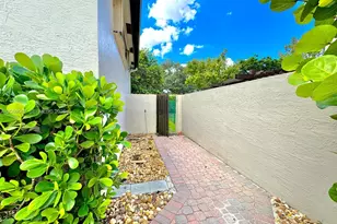 280 SW 167th Ave, Pembroke Pines, FL 33027 - Photo 52