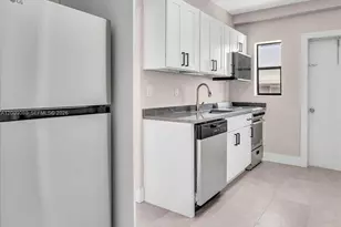 1165 Marseille Dr, Miami Beach, FL 33141 - Photo 16