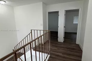857 W 41st St, Hialeah, FL 33012 - Photo 8