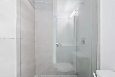 330 SW 27th Rd, Miami, FL 33129 - Photo 34