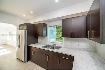 330 SW 27th Rd, Miami, FL 33129 - Photo 12