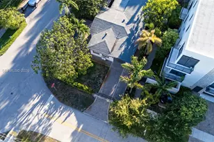 1615 NE 9th St, Fort Lauderdale, FL 33304 - Photo 30
