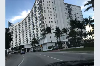 6039 Collins Ave #1510, Miami Beach, FL 33140 - Photo 16