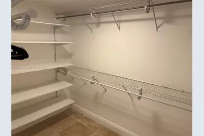 6039 Collins Ave #1510, Miami Beach, FL 33140 - Photo 12