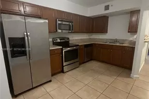22421 SW 88th Pl, Cutler Bay, FL 33190 - Photo 6