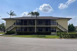 10016 Winding Lake Rd, Sunrise, FL 33351 - Photo 2
