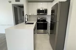 10016 Winding Lake Rd, Sunrise, FL 33351 - Photo 6
