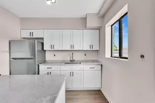 1165 Marseille Dr, Miami Beach, FL 33141 - Photo 22