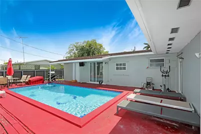 1762 NW 8th Ave, Homestead, FL 33030 - Photo 4