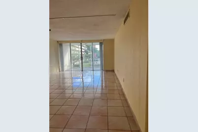 1770 NE 191st St #303-1, Miami, FL 33179 - Photo 4