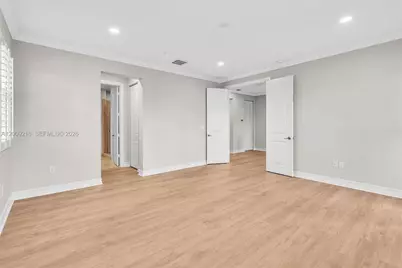 11541 SW 15th St, Pembroke Pines, FL 33025 - Photo 50