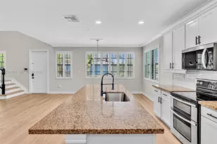 11541 SW 15th St, Pembroke Pines, FL 33025 - Photo 24