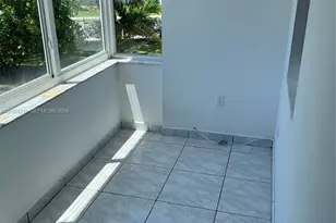 250 180th Dr, Sunny Isles Beach, FL 33160 - Photo 6