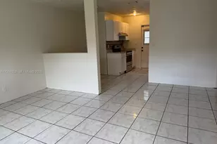 728 SW 7th St, Hallandale Beach, FL 33009 - Photo 2