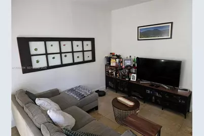 12454 SW 123rd St, Miami, FL 33186 - Photo 6