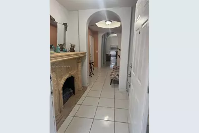 8748 NW 143rd Ter, Miami Lakes, FL 33018 - Photo 4