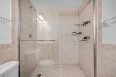 250 Jacaranda Dr #508, Plantation, FL 33324 - Photo 30