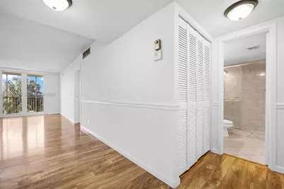250 Jacaranda Dr #508, Plantation, FL 33324 - Photo 28