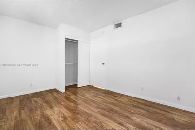 250 Jacaranda Dr #508, Plantation, FL 33324 - Photo 24
