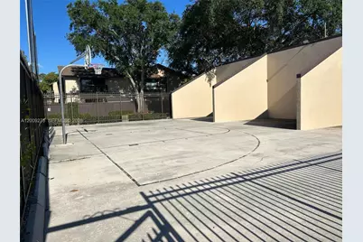 1761 Bayberry Dr, Pembroke Pines, FL 33024 - Photo 38