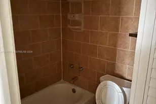 8425 NW 8th St, Miami, FL 33126 - Photo 14