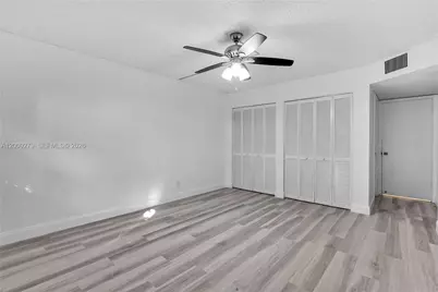 8513 Old Country Mnr #415, Davie, FL 33328 - Photo 12